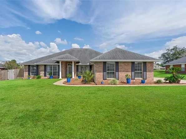 1427 Hunters Ridge Dr W, Mobile, AL 36695
