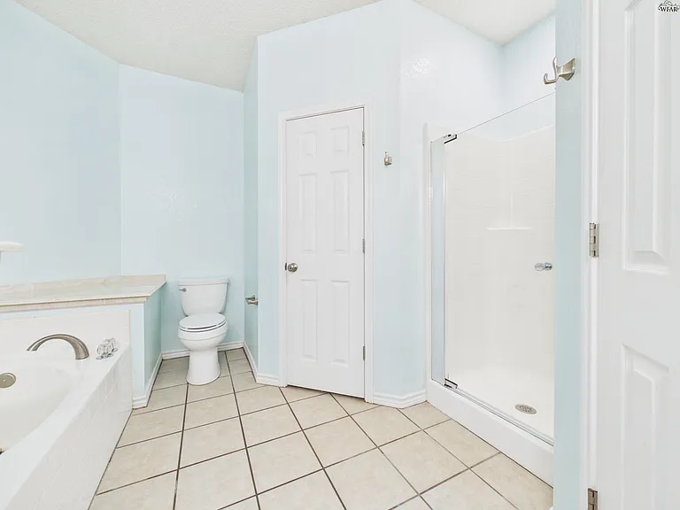 5516 Chinaberry Dr — Photo 32