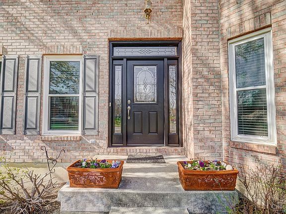 4th image of 6392 Hughes Glen Ct