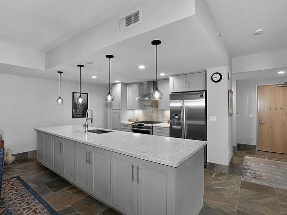 4th image of 3812 Park Blvd Unit 305