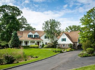 54 Cathlow Dr, Riverside, CT 06878