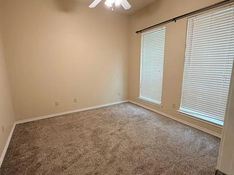 5603 Thomas Nelson Dr — Photo 17
