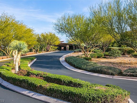 5th image of 37 Rockstream Dr