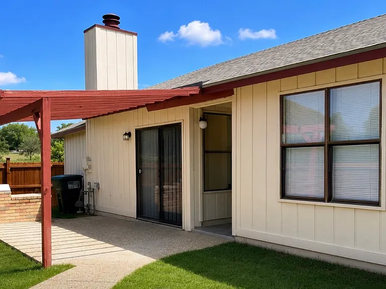 13447 Pebble Holw — Photo 1