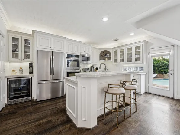 2405 Brun St #B, Houston, TX 77019