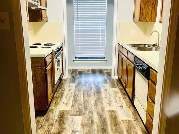 5th image of 2303 Kingsford Ct