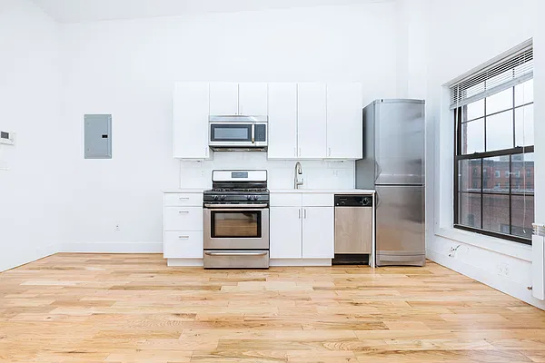 Rented by Nooklyn NYC LLC | media 21