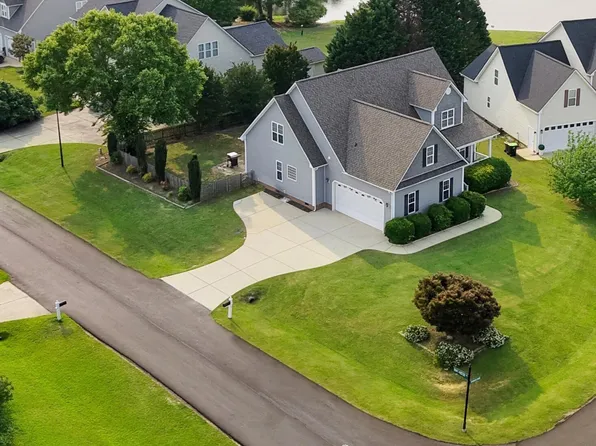 479 Manchester Trl, Clayton, NC 27527