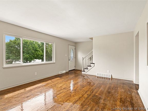 2nd image of 2428 Stover Drive