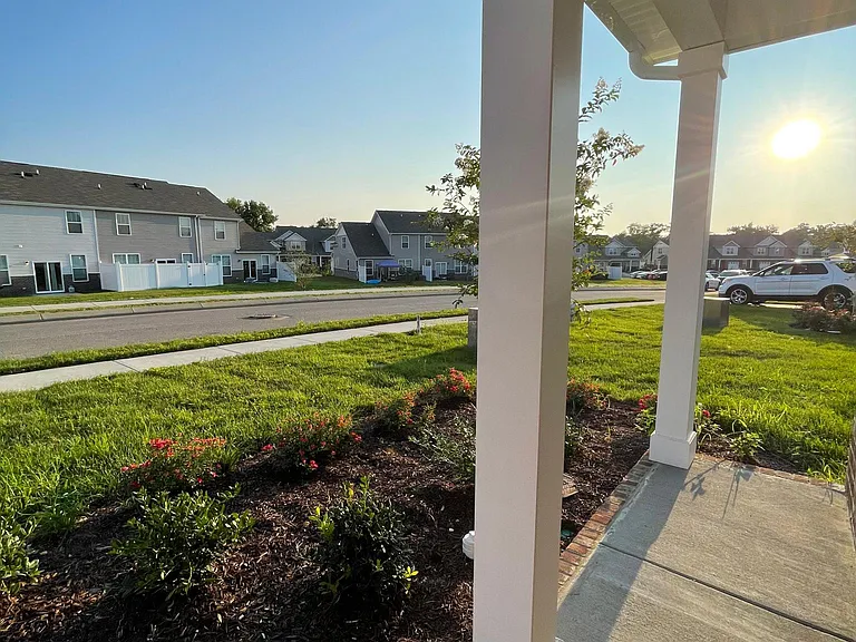 558 Trinity Way — Photo 4