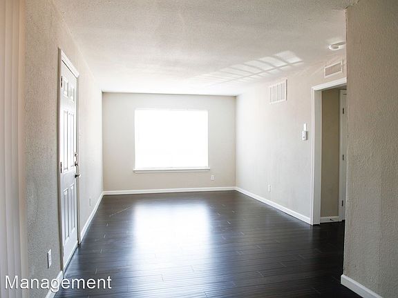 2nd image of 5425 Gaston Ave APT 103