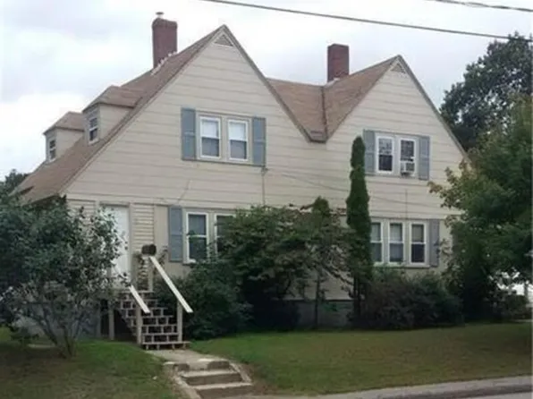 13 Oxford Street, Sanford, ME 04073