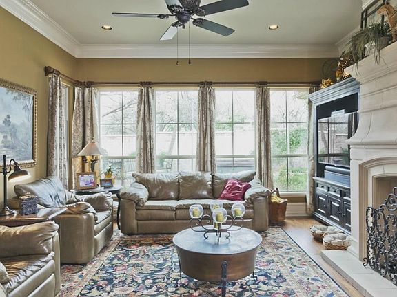 5th image of 5400 Runnymede Ct