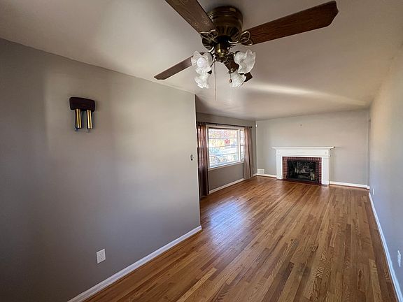 5th image of 140 Cree Dr