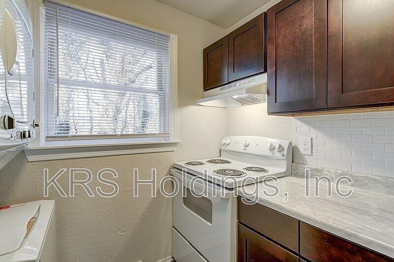1st image of 1517 Halifax St APT 17