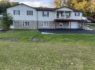 1008 Tabor Rd, Bluefield, WV 24701
