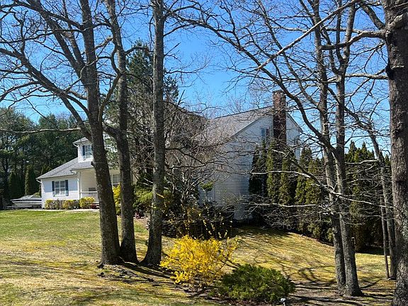 3rd image of 2 Scott Ln