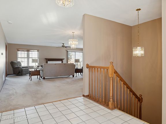 3rd image of 21291 Silktree Cir