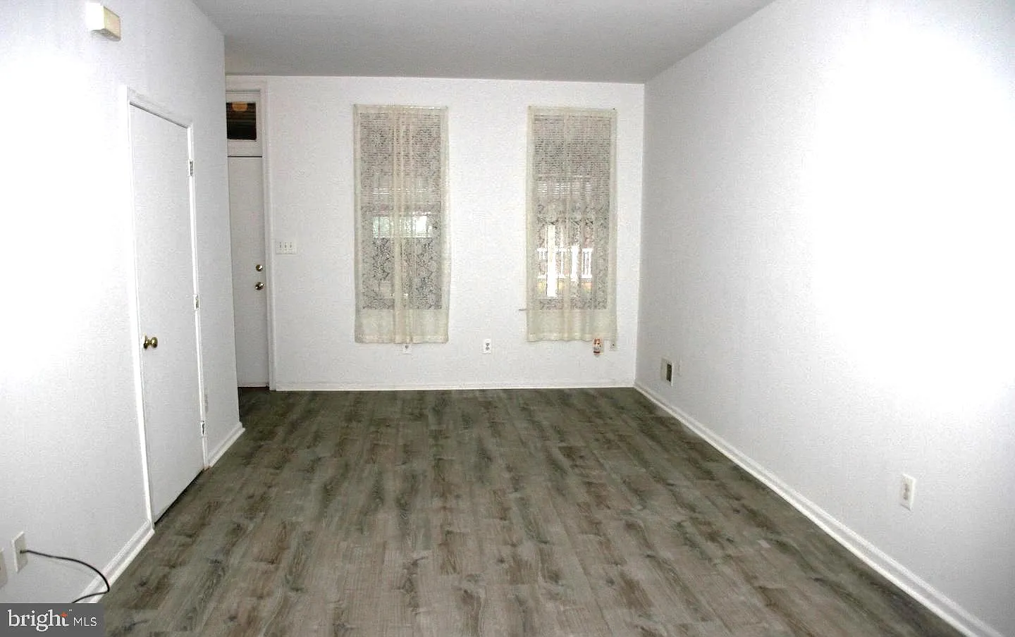 4 bed, 2.0 bath, 2024 sqft, $1,750 — Photo 3