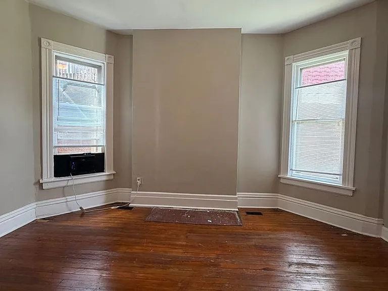 838 West High Street — Photo 5