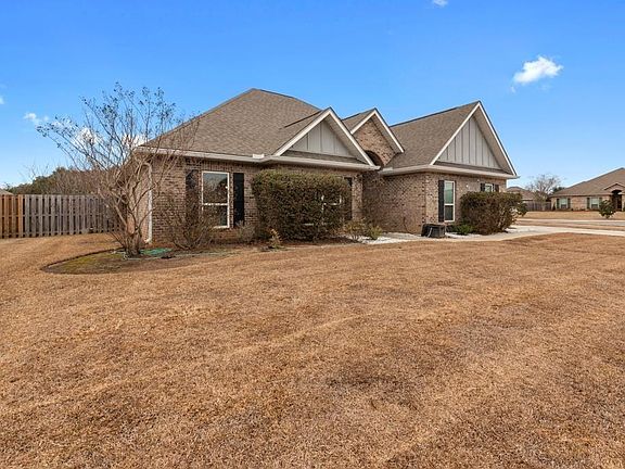4th image of 815 Onyx Ln