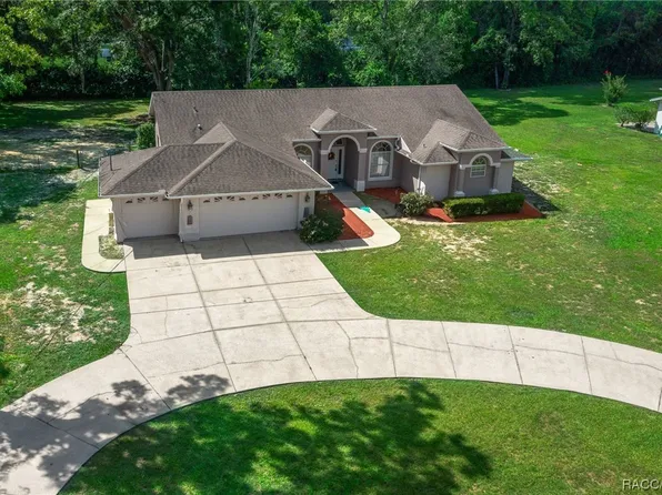 402 N McGowan Ave, Crystal River, FL 34429