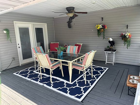 3rd image of 1710 Violet Ln