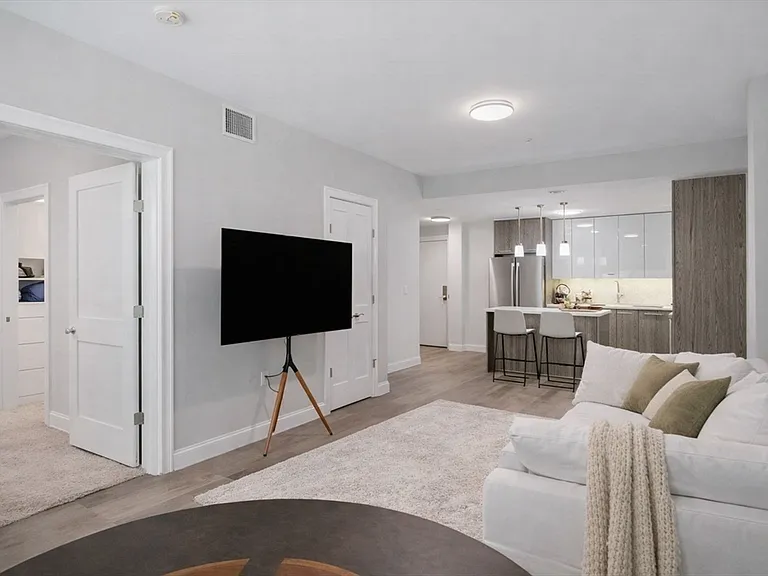 771 Harrison Ave #201 — Photo 3