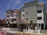 1st image of 4733 Elmwood Ave #305