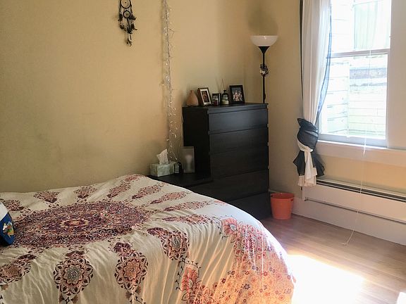 3rd image of 2867 Sacramento St APT 3