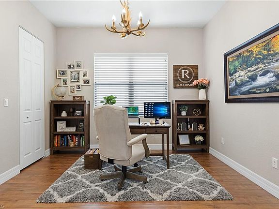 4th image of 11600 Stonecreek Cir