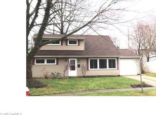 3042 Prior Cir, Cuyahoga Falls, OH