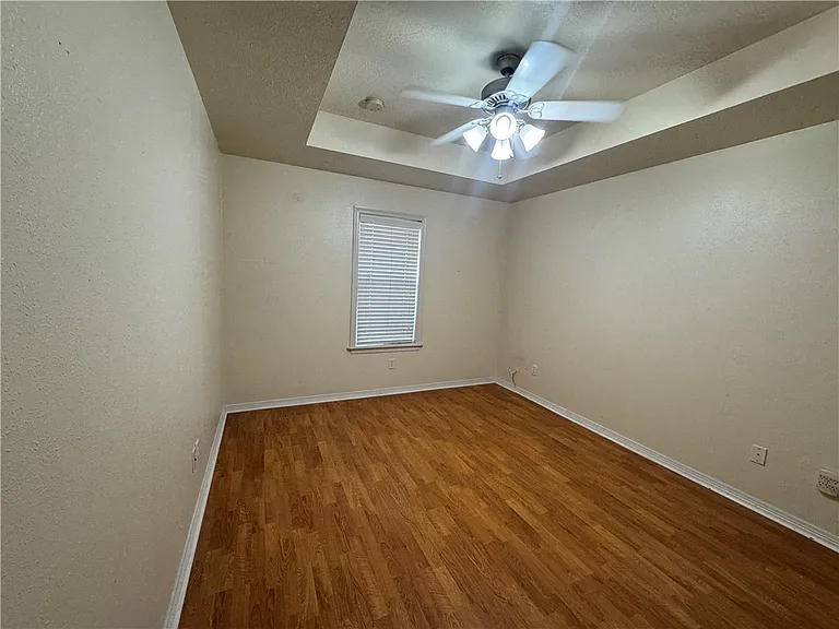 2703 Colony Glen Dr — Photo 17
