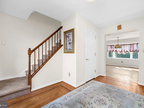 5th image of 529 Faith Dr