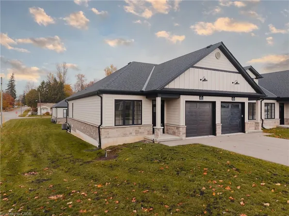 12 Washington St #201, Norwich, ON N0J 1P0