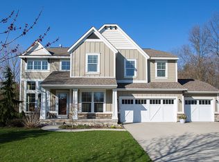 17128 Mapleridge Dr, West Olive, MI 49460