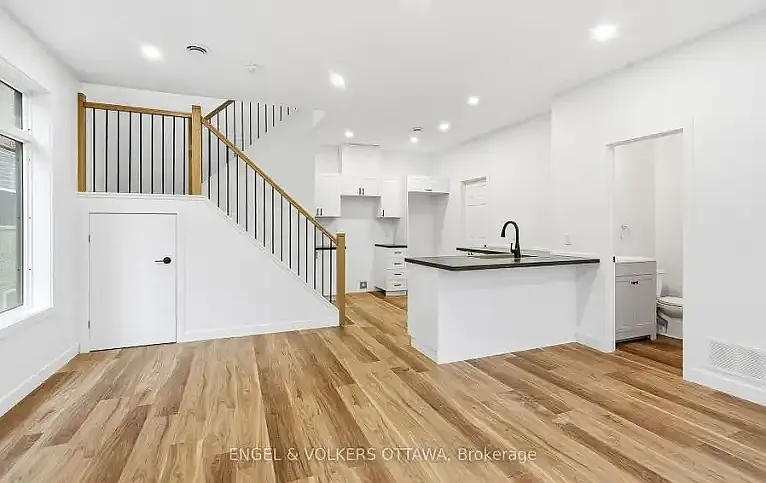 2 bed, 2.0 bath, $2,300 — Photo 3