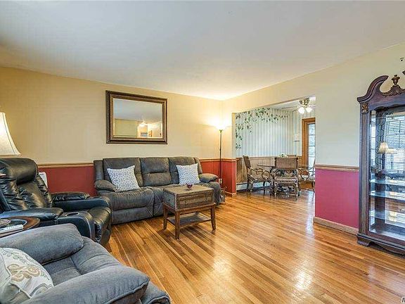 3rd image of 15 Moore Pl