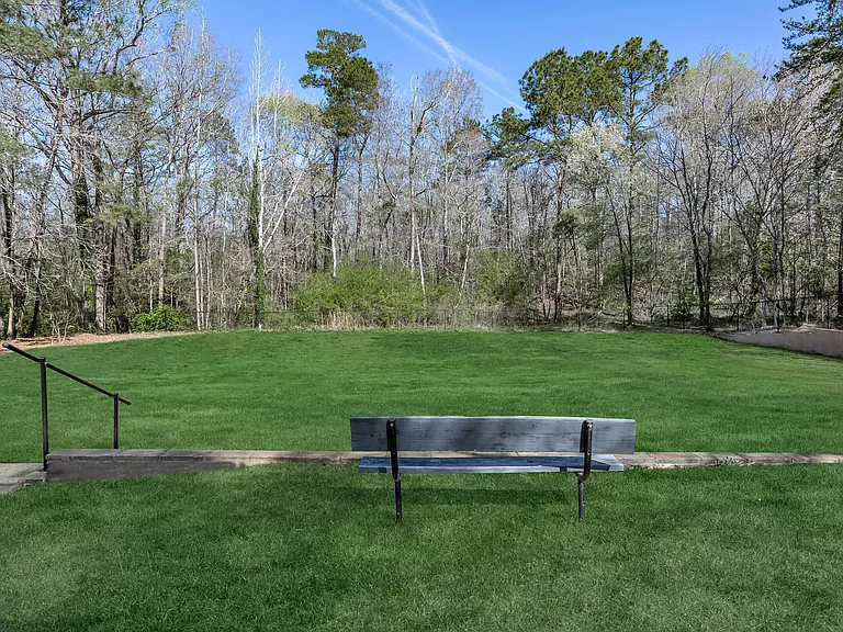 Waverly Pointe — Photo 11