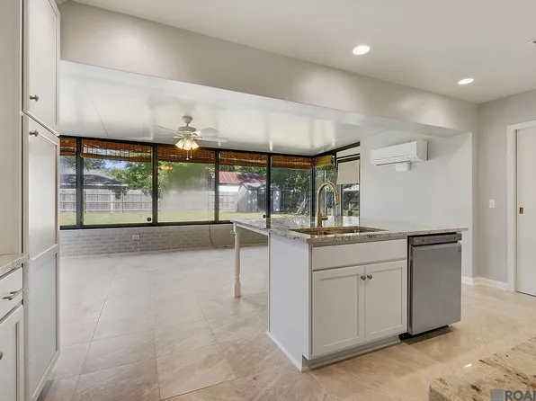 8345 Thurman Dr, Baton Rouge, LA 70806