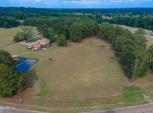 Levon Owens Dr, Terry, MS 39170
