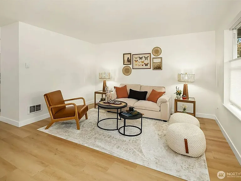 2515 Summit Ave — Photo 7