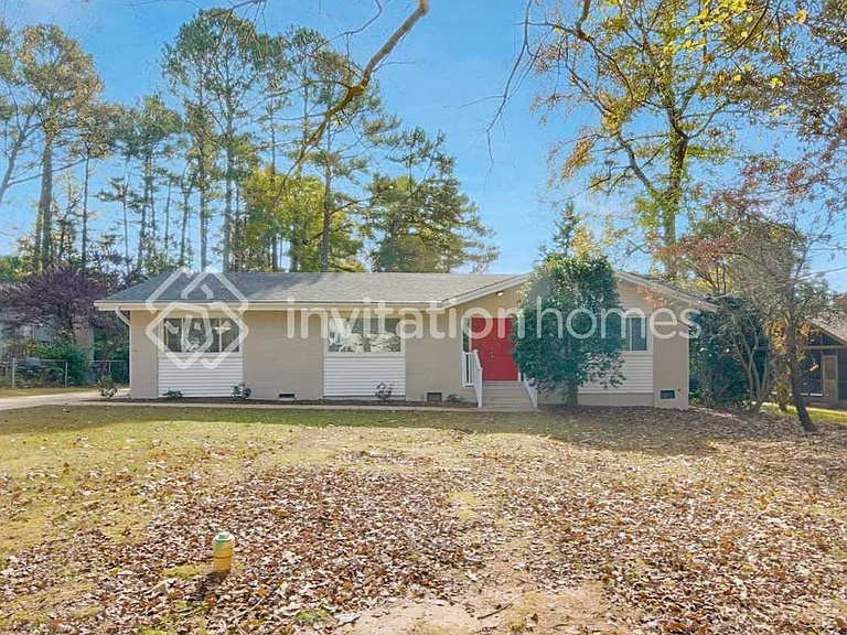 1404 Falls Church Rd — Photo 1