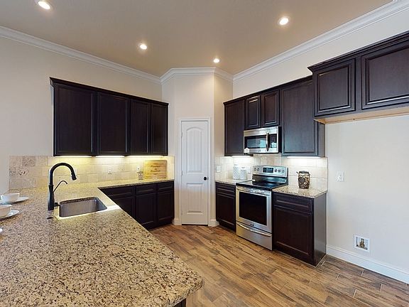 5th image of 9122 Pepper Grass Ave