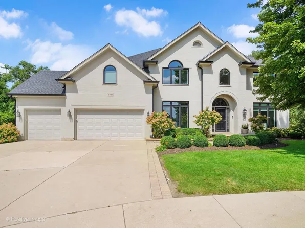 2S351 Chaucer Ct, Glen Ellyn, IL 60137