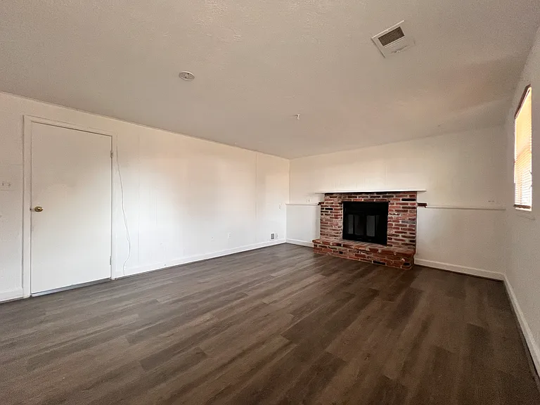 19229 Staleybridge Rd — Photo 24