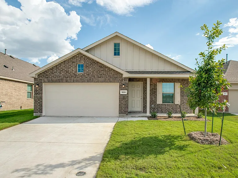 1809 River Crossing Dr — Photo 1