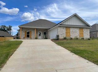 110 Madisonville Dr, Canton, MS 39046