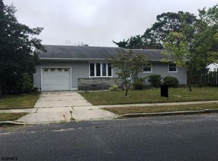121 Osborne Rd, Somers Point, NJ 08244