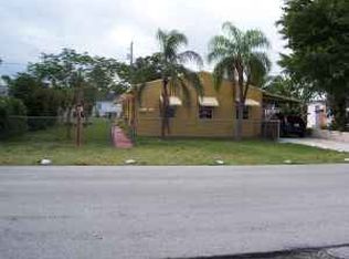 1910 Arthur St, Hollywood, FL 33020